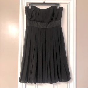 WHBM black pleated boned strapless dress with blouson bottom-EUC Sz 4